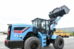 Kolesový nakladač SANY SW956E