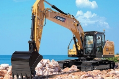 Stredné ťažký pásový bager SANY SY235C