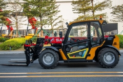 Teleskopický nakladač - TELEHANDLERS STH625-e elektrický